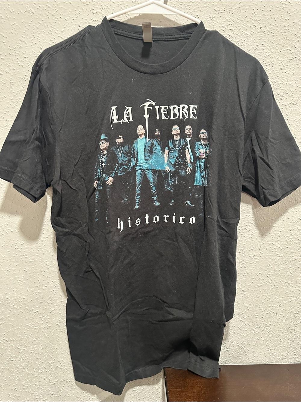La Fiebre "Historico" Graphic Tee - Black